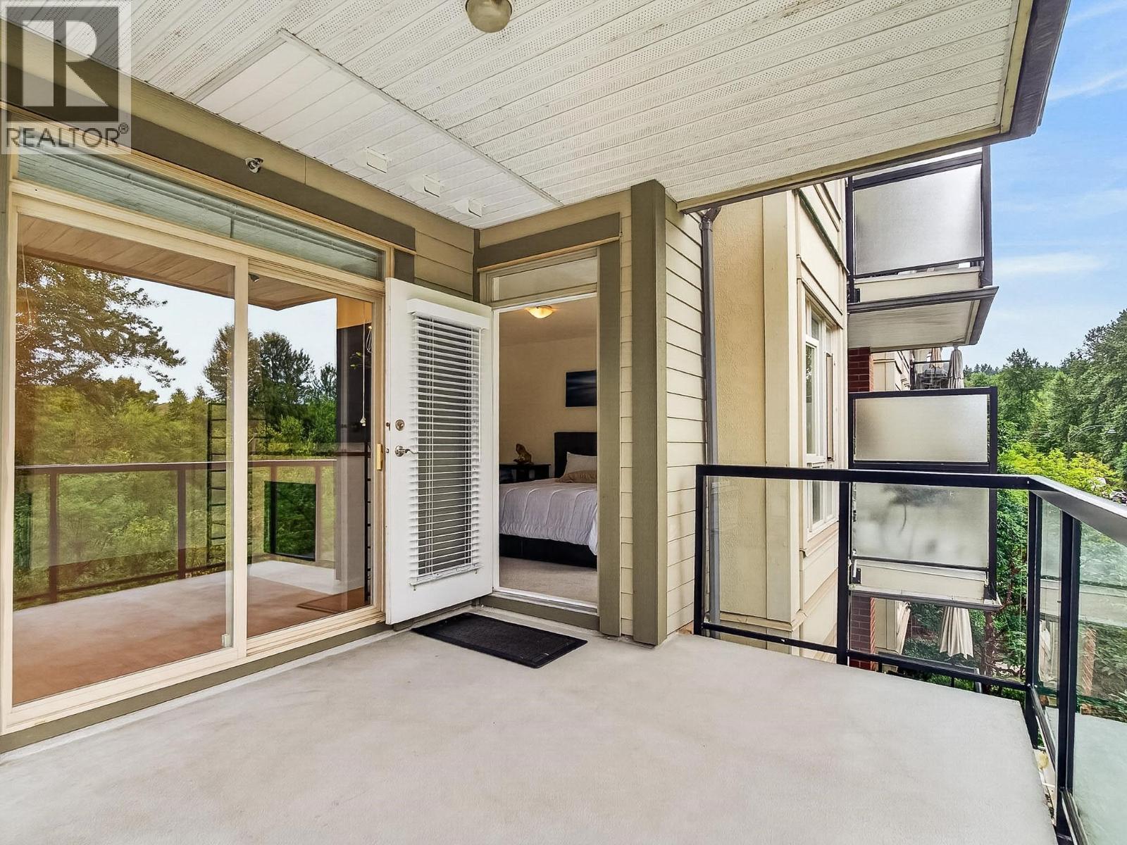 304 100 Capilano Road Property Photo 16