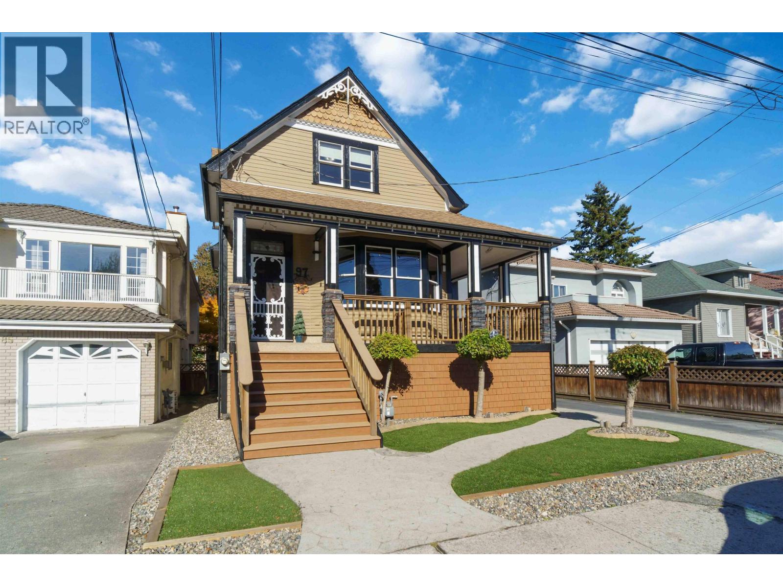 97 E King Edward Avenue Property Photo 1