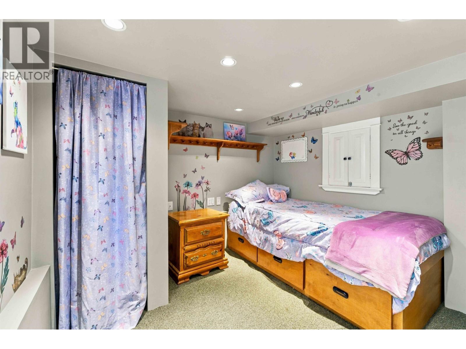 97 E King Edward Avenue Property Photo 30