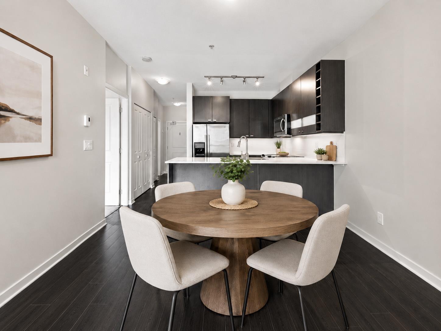 305 5655 210a Street Property Photo 11