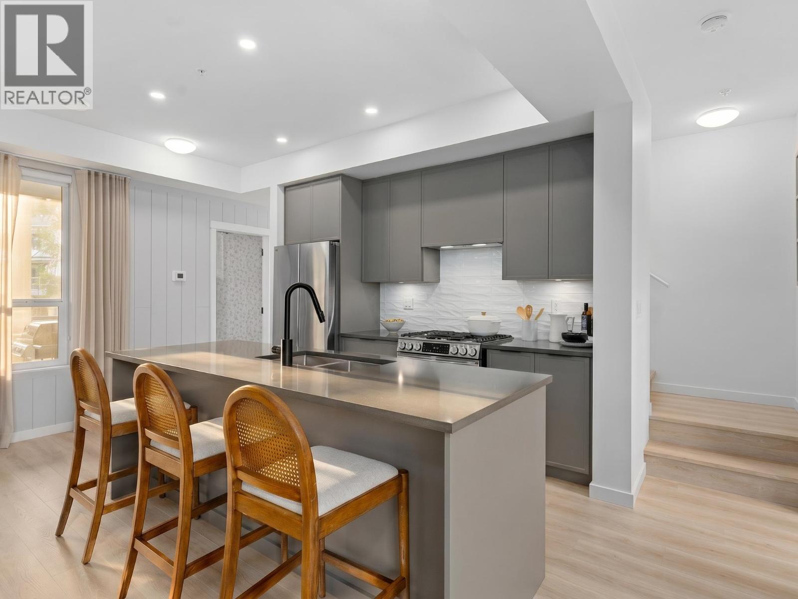 78 24951 112 Avenue Property Photo 2