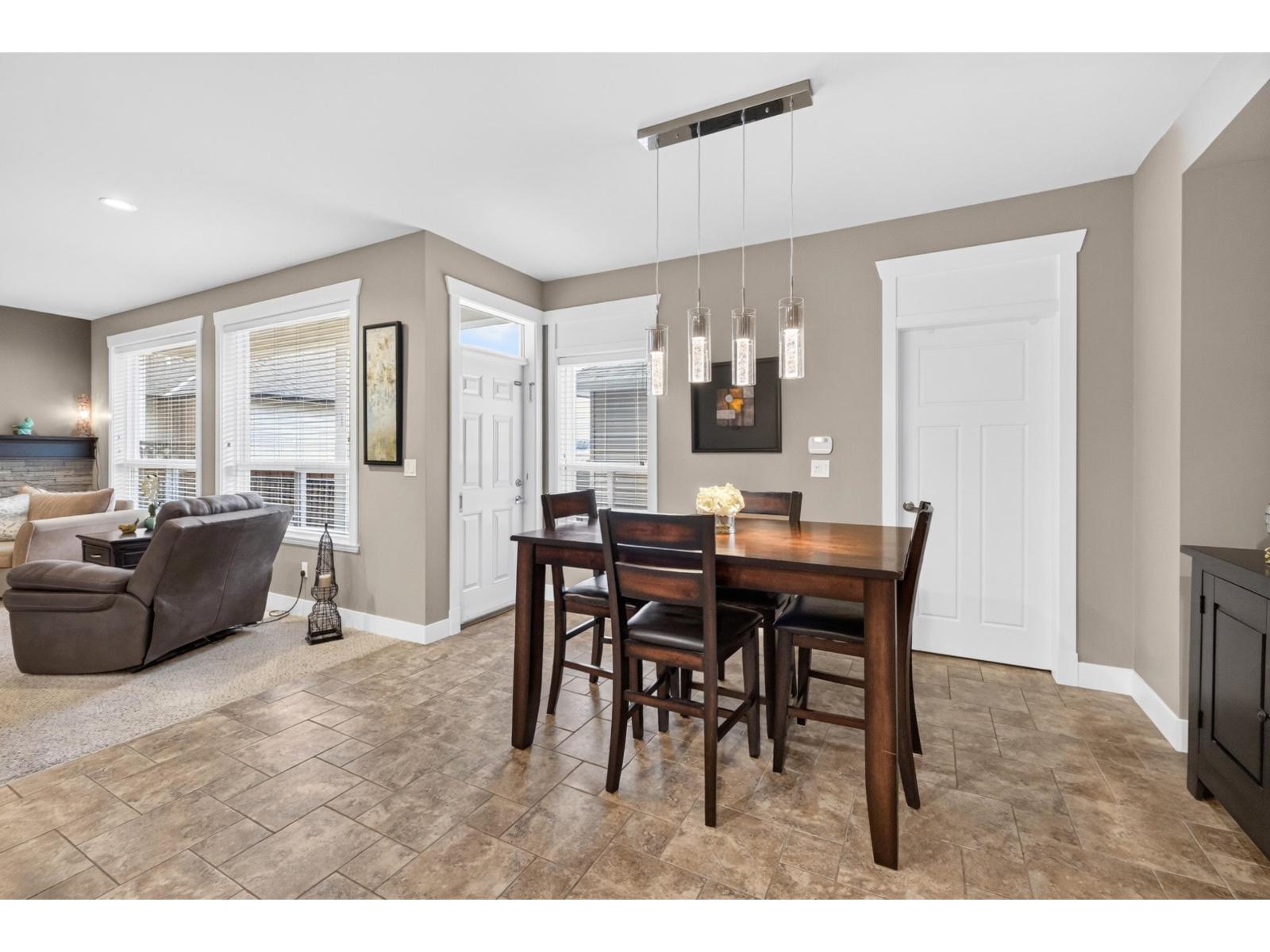 6970 195a Street Property Photo 12
