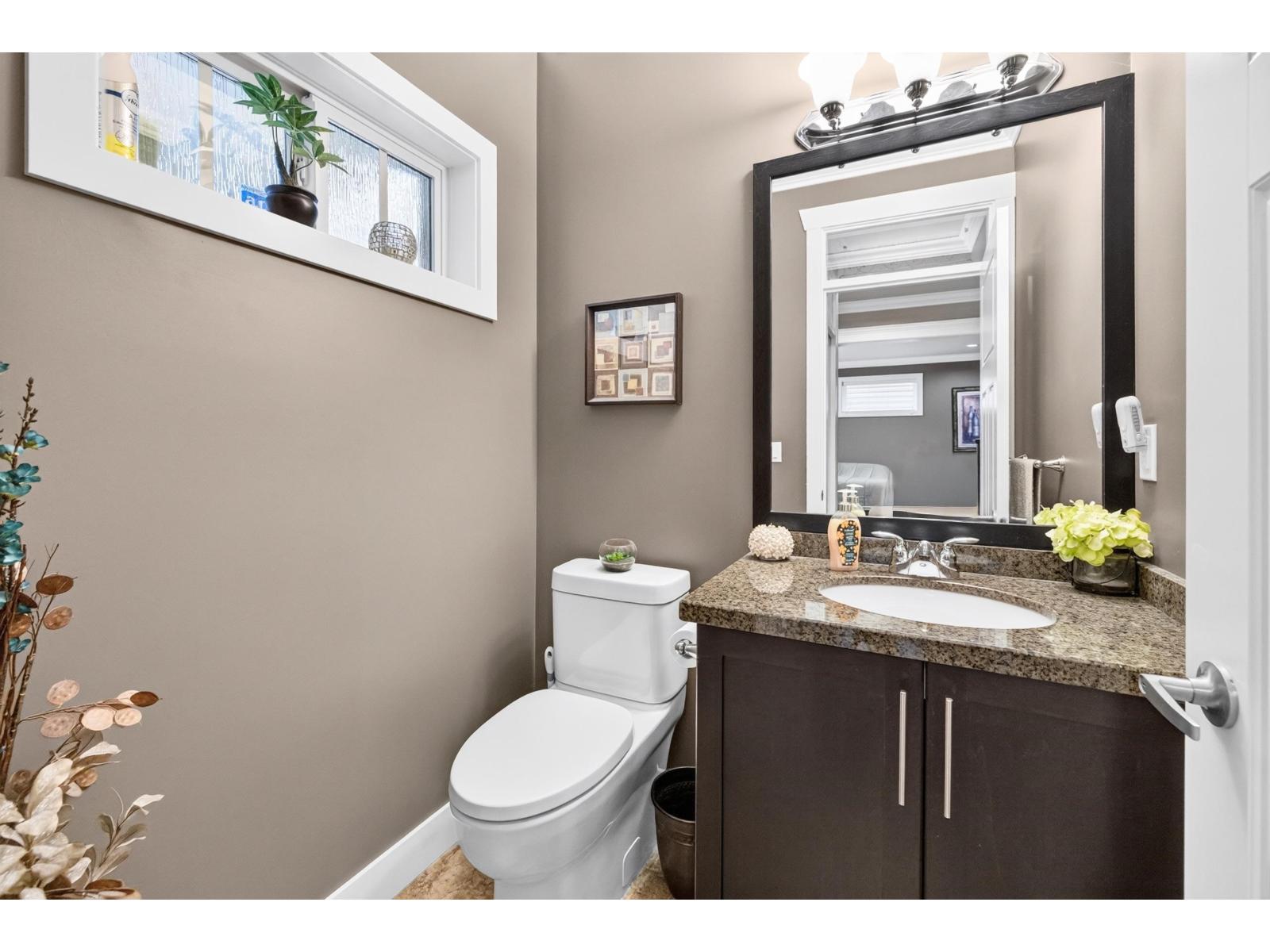 6970 195a Street Property Photo 15