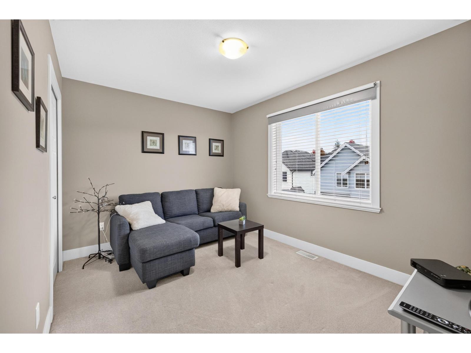 6970 195a Street Property Photo 23