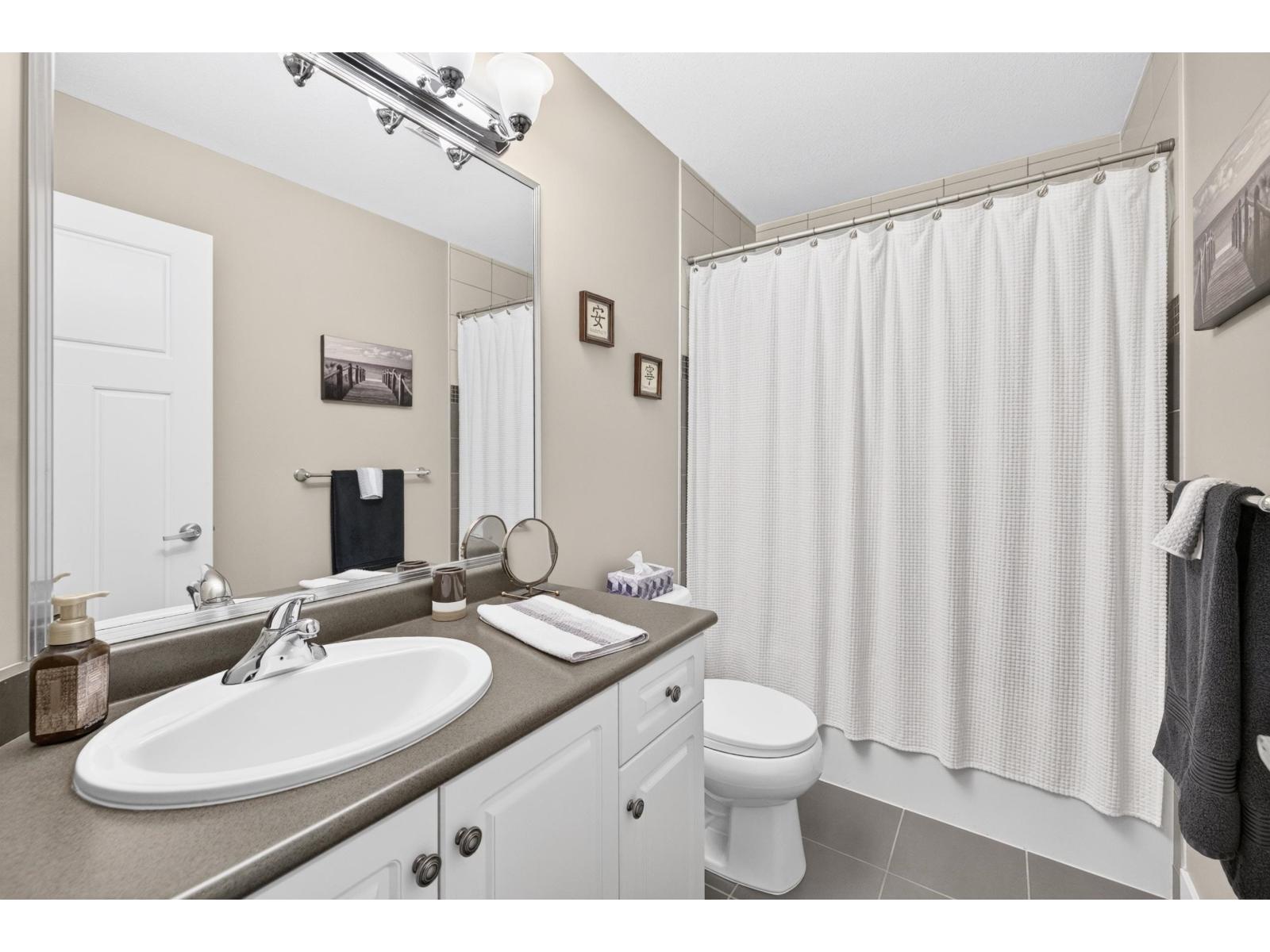 6970 195a Street Property Photo 26