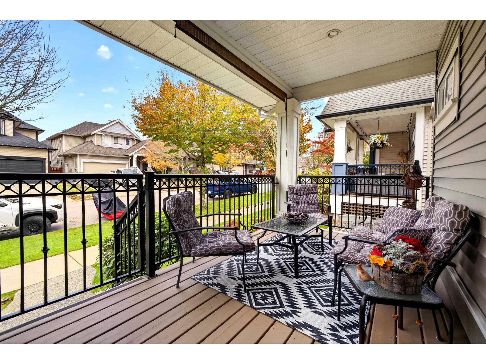 6970 195a Street Property Photo 35