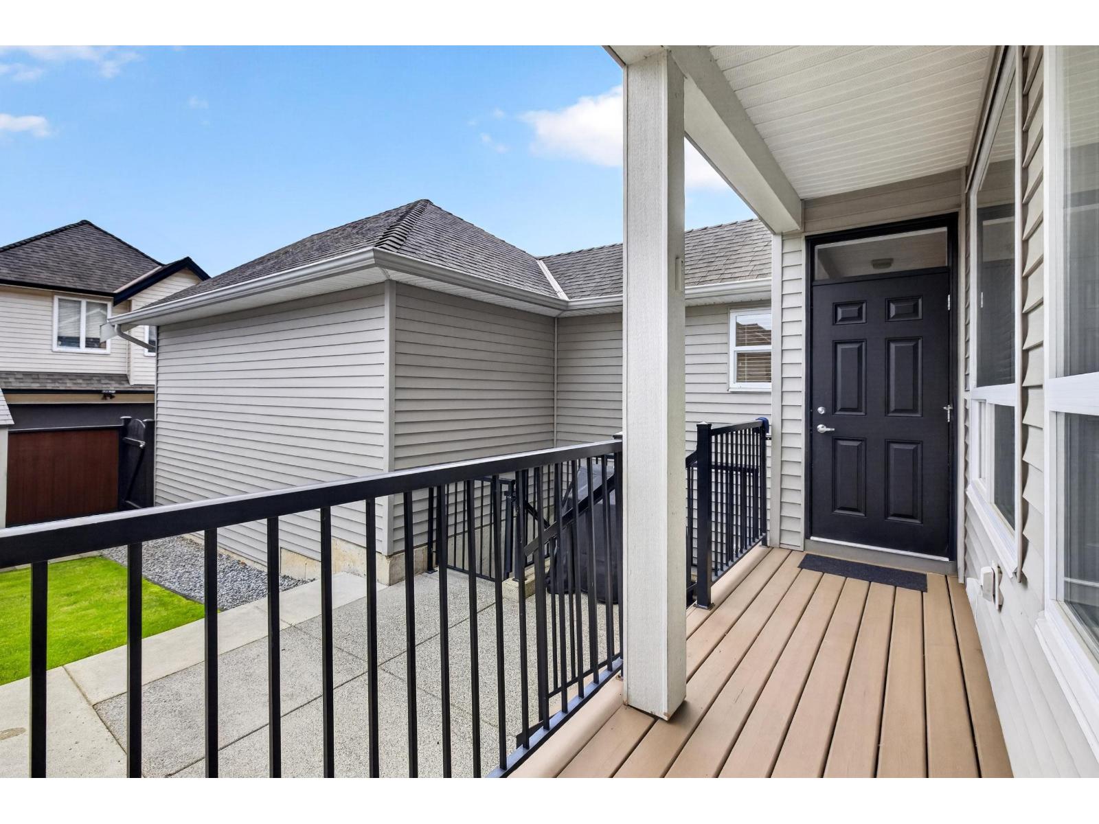 6970 195a Street Property Photo 36
