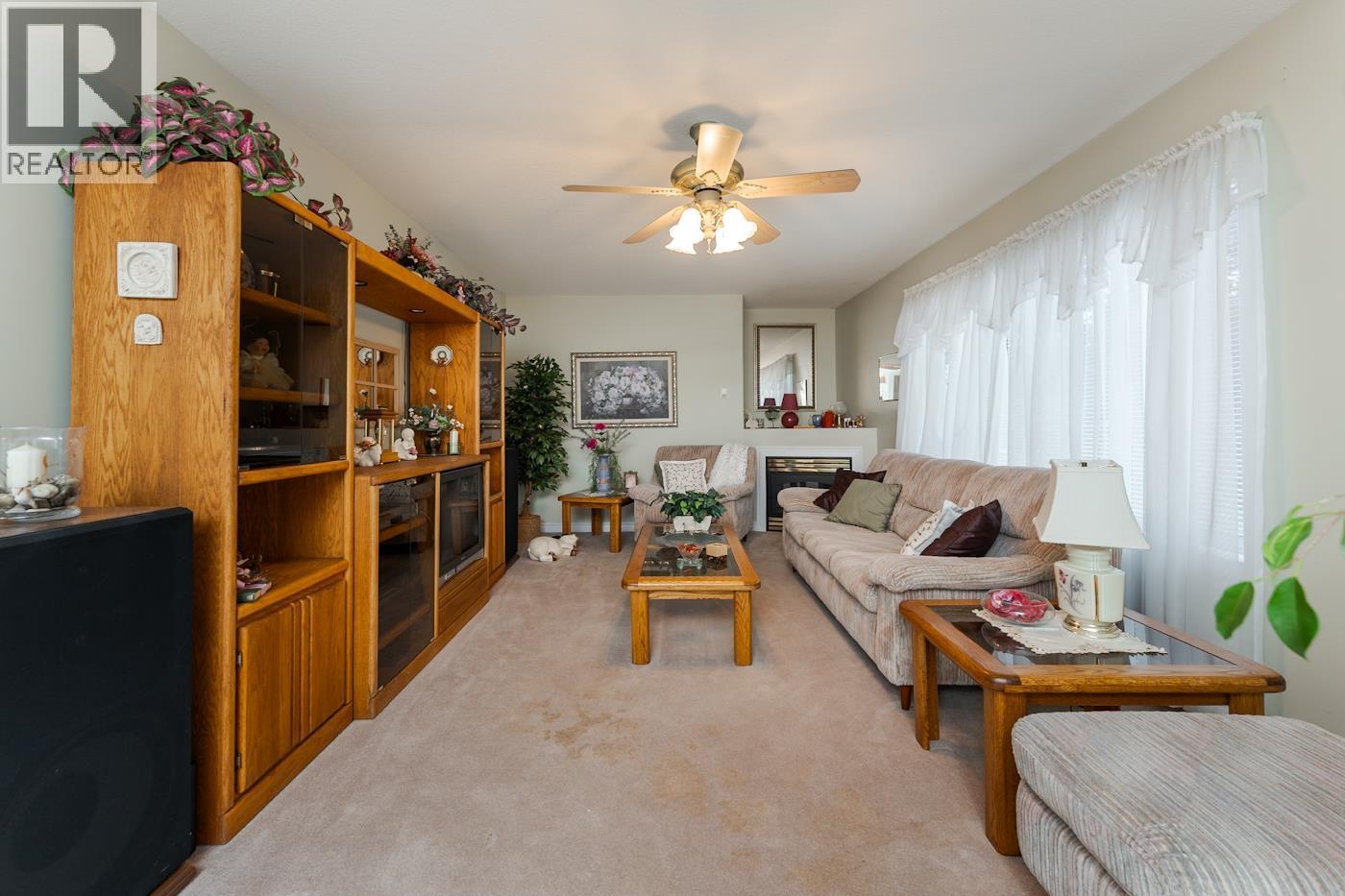 110 6807 Westgate Avenue Property Photo 6