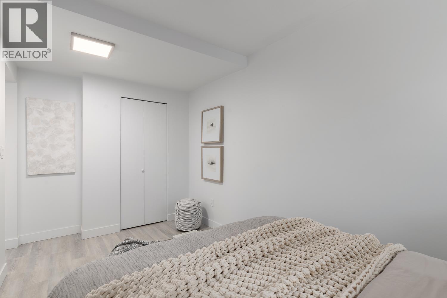 207 2410 Cornwall Avenue Property Photo 15