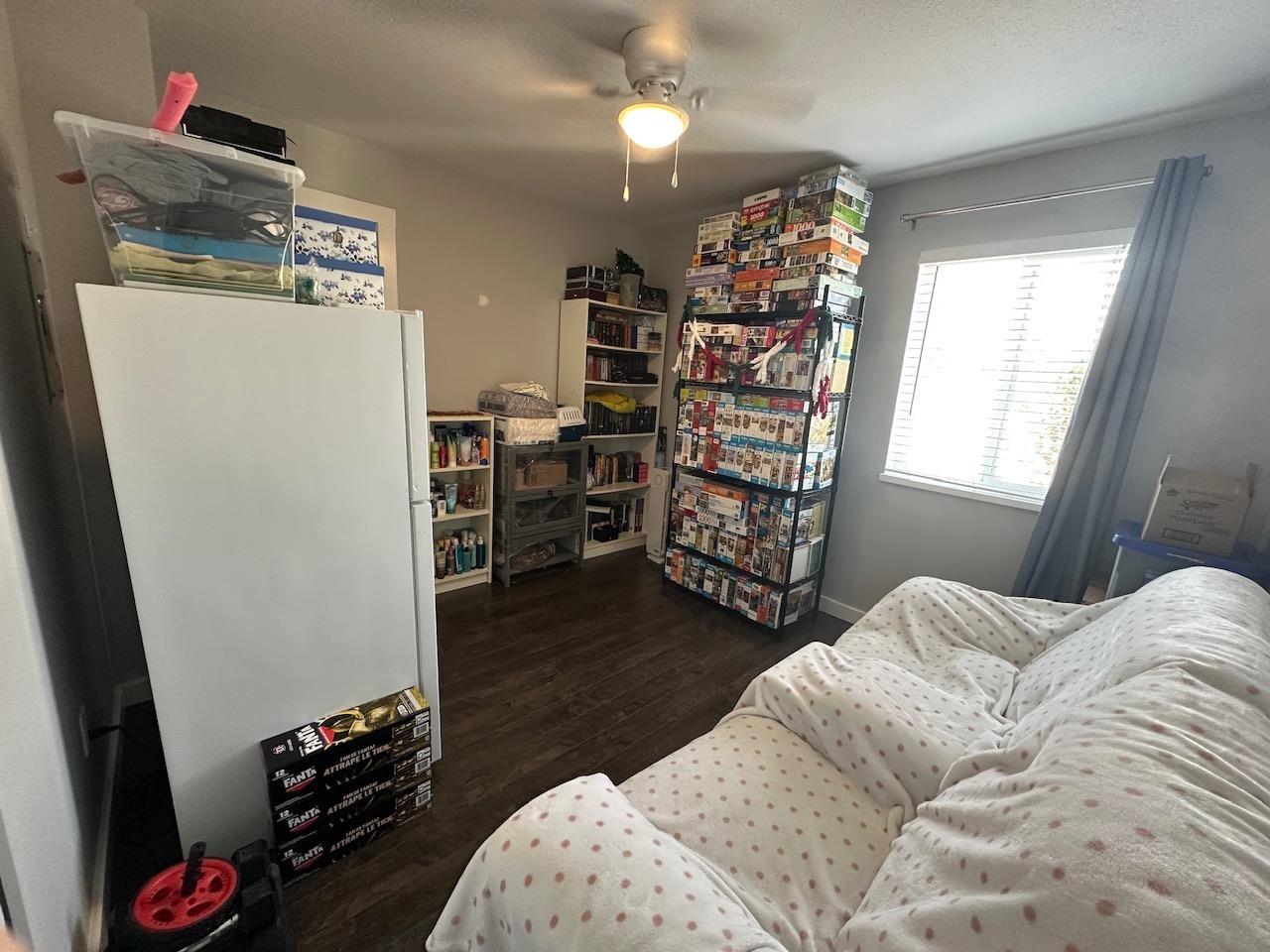 7715 Property Photo 8