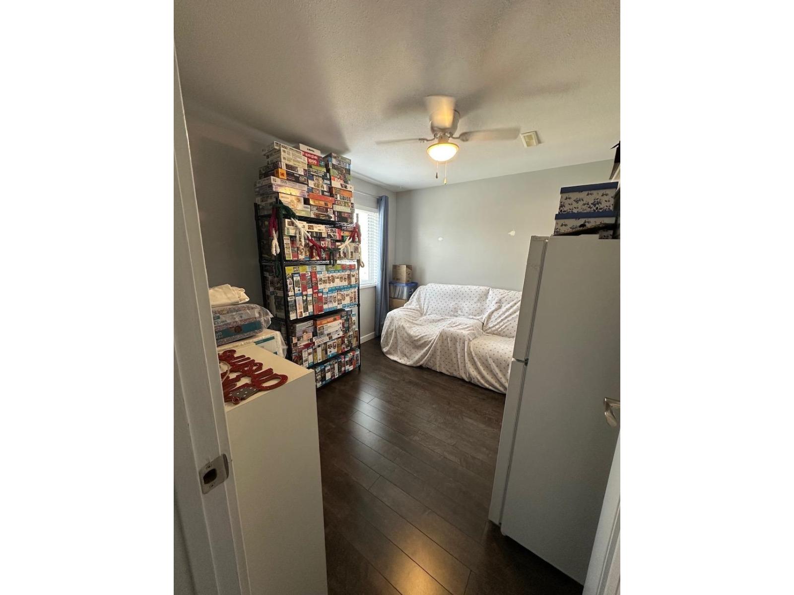 7715 Property Photo 9