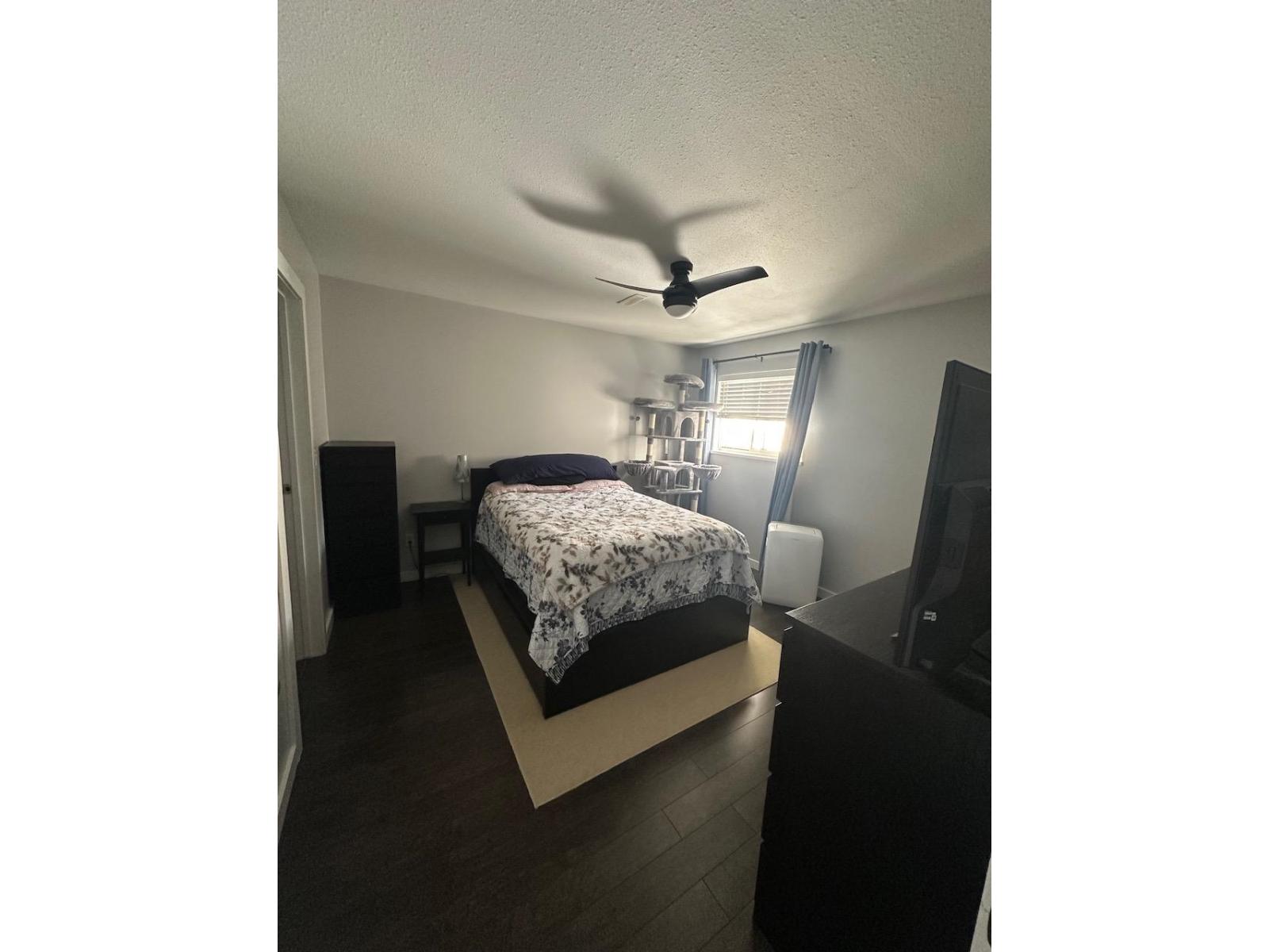 7715 Property Photo 11