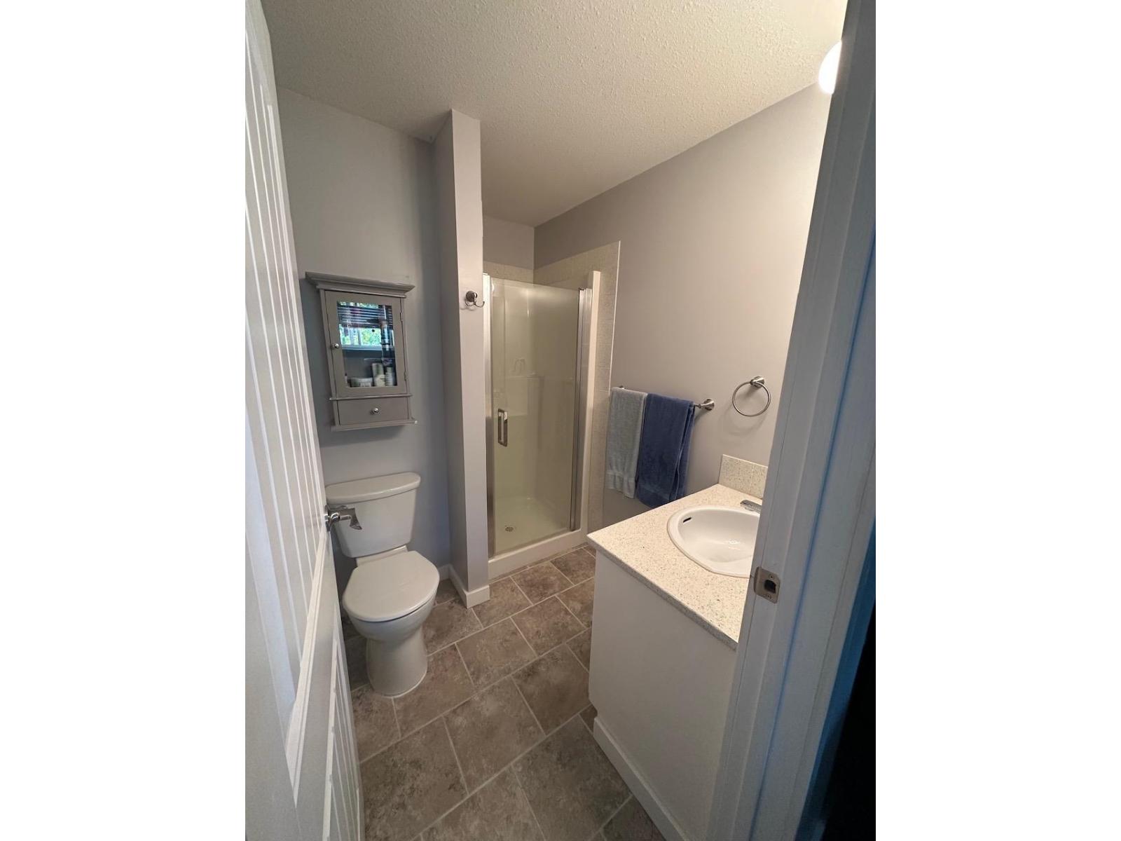 7715 Property Photo 17