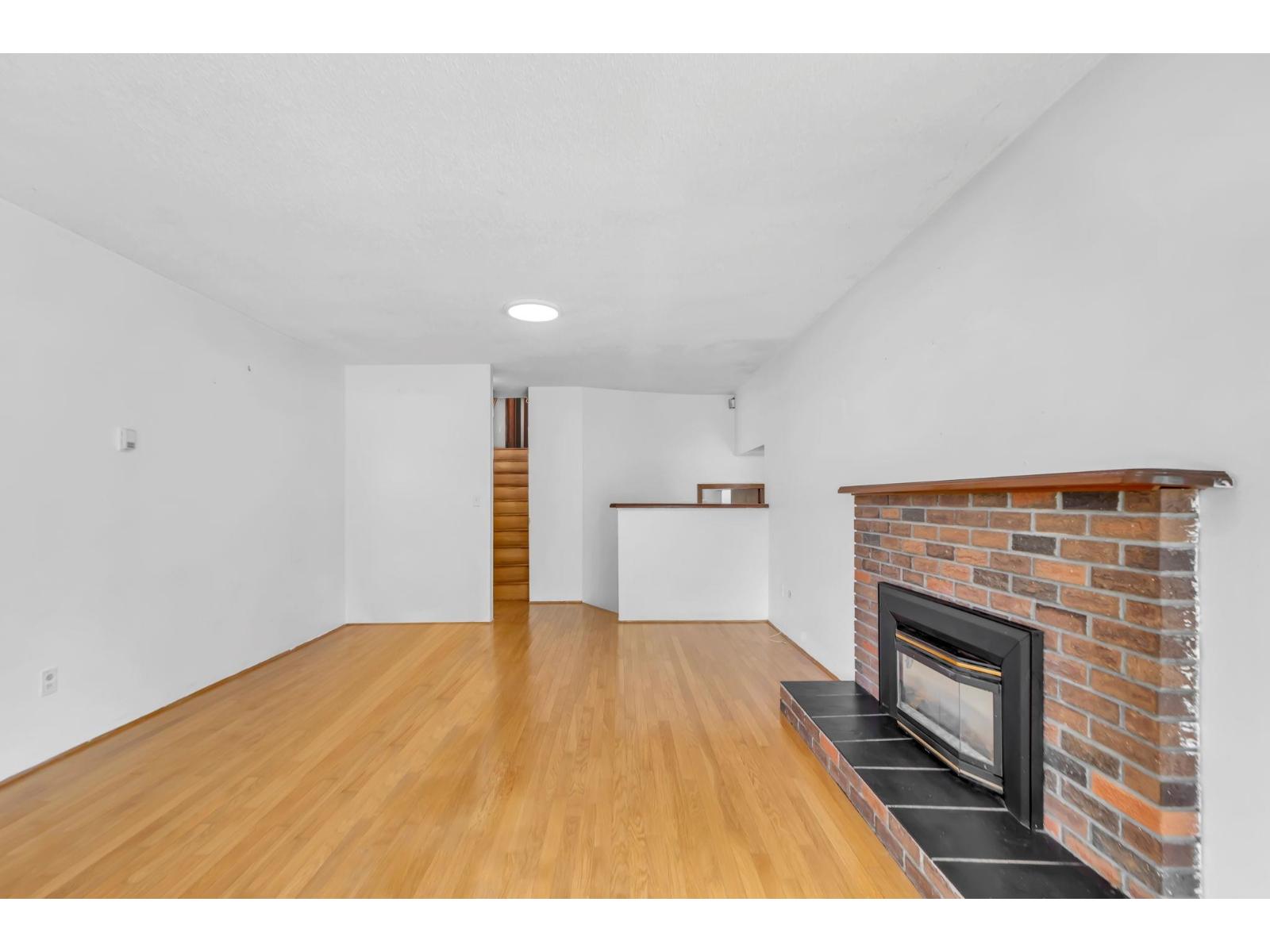 12881 Carluke Crescent Property Photo 8