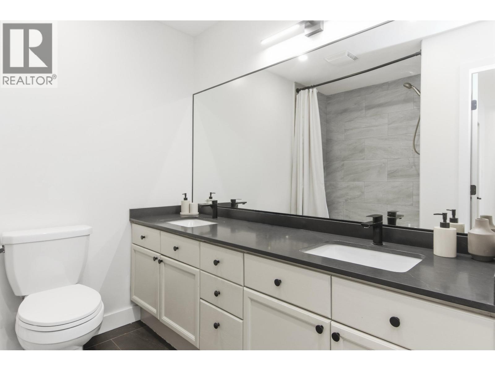 16 40200 Government Road Property Photo 20