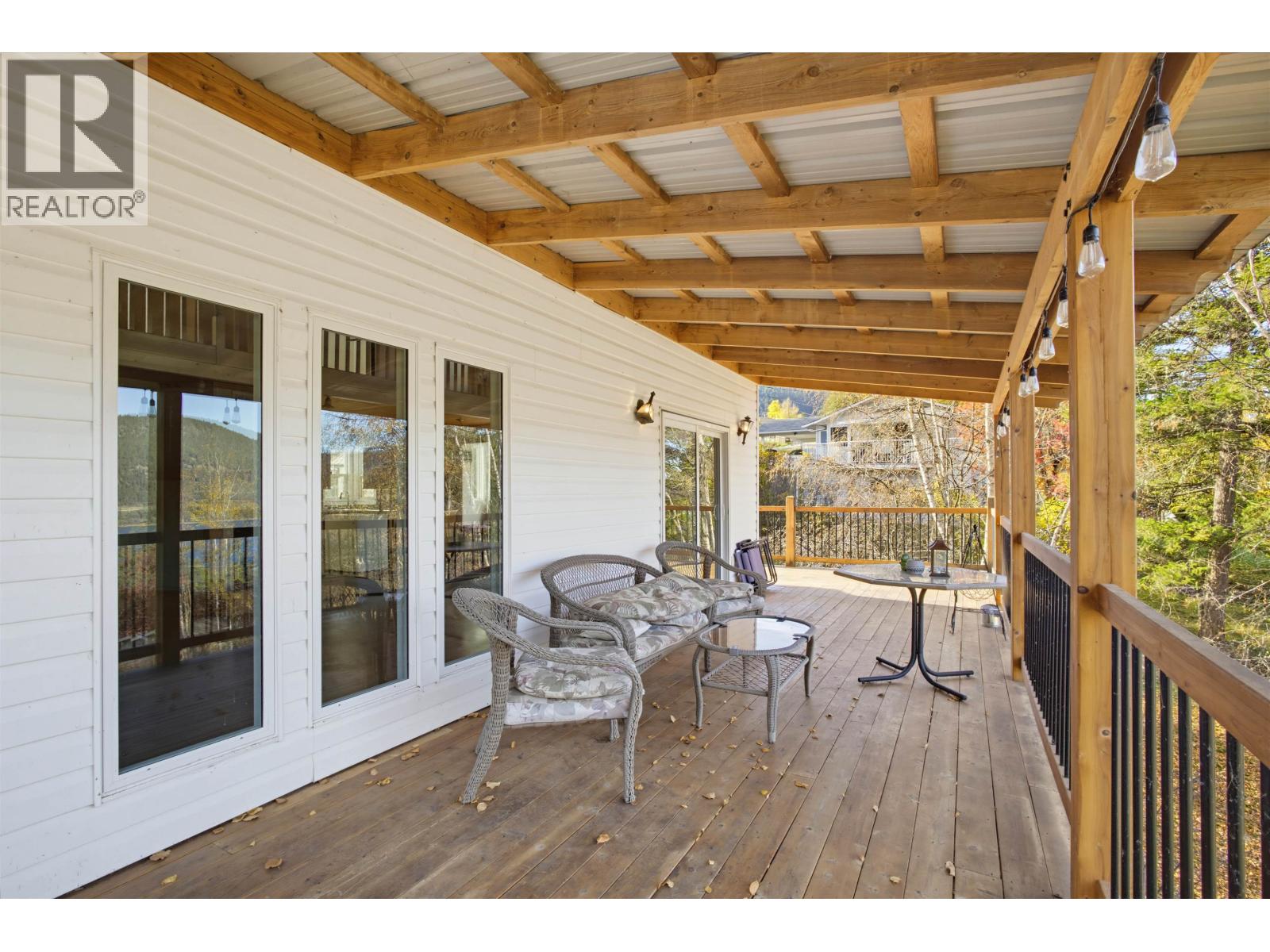 2134 South Lakeside Drive Property Photo 10
