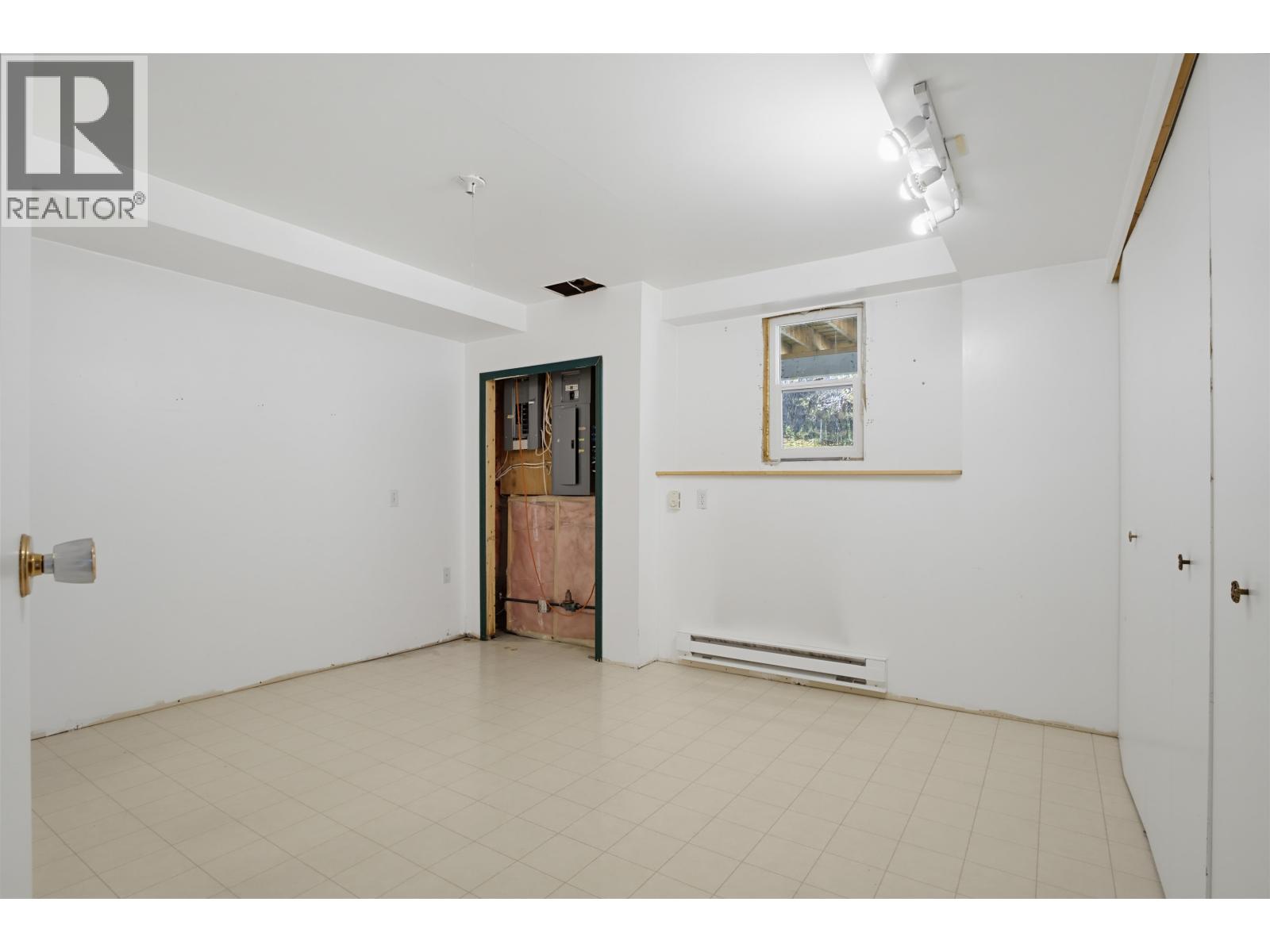 2134 South Lakeside Drive Property Photo 17