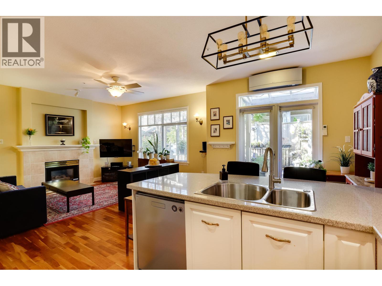 24 5650 Hampton Place Property Photo 15