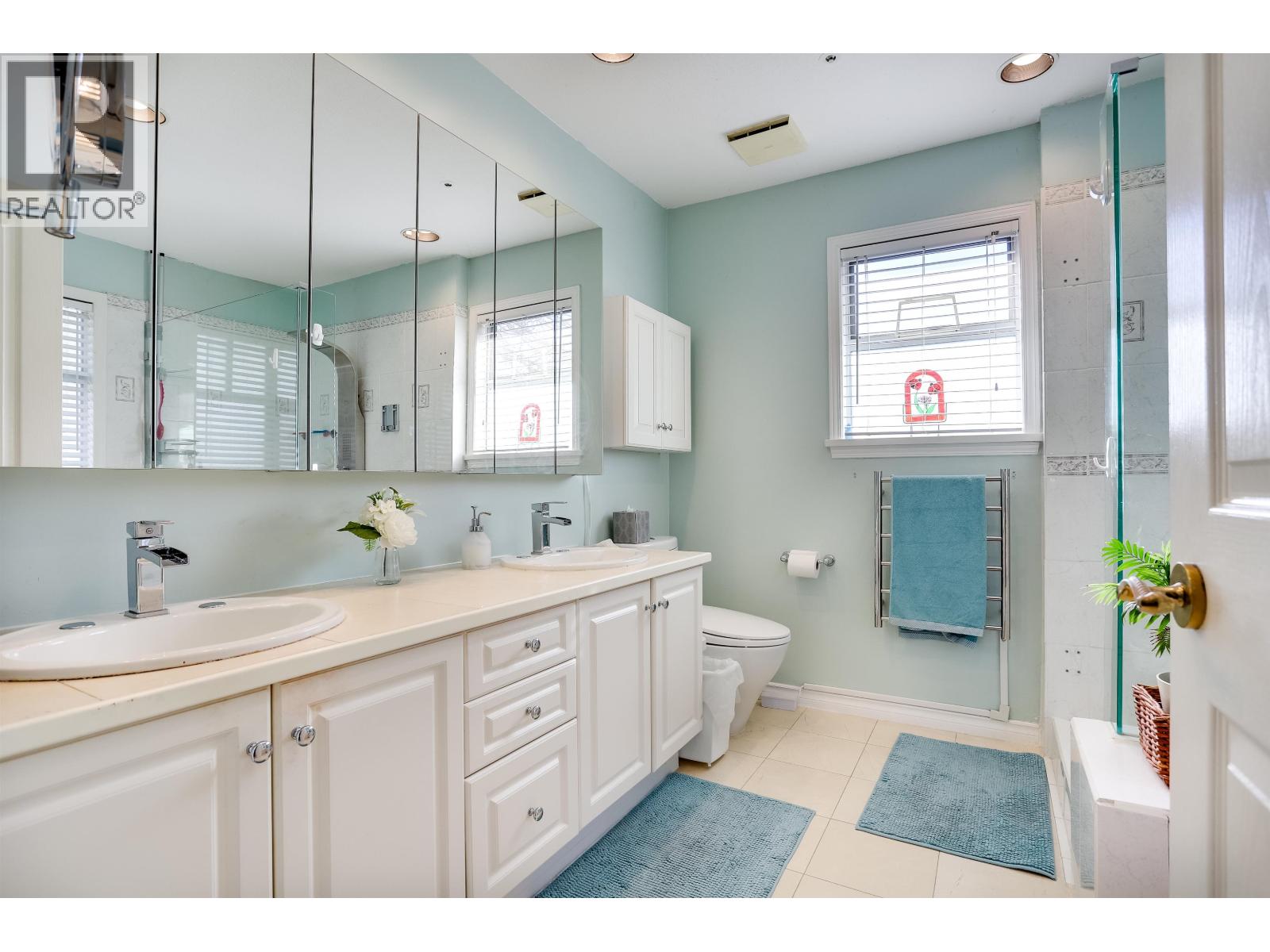 24 5650 Hampton Place Property Photo 22