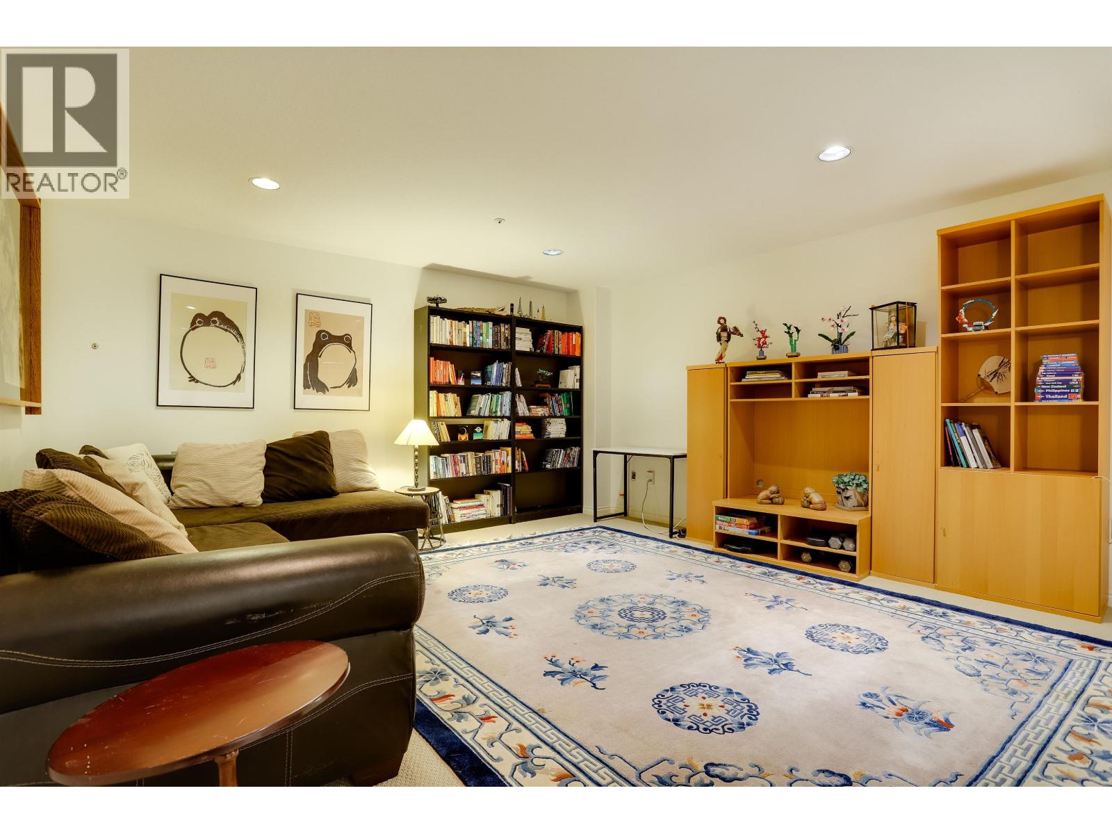 24 5650 Hampton Place Property Photo 28