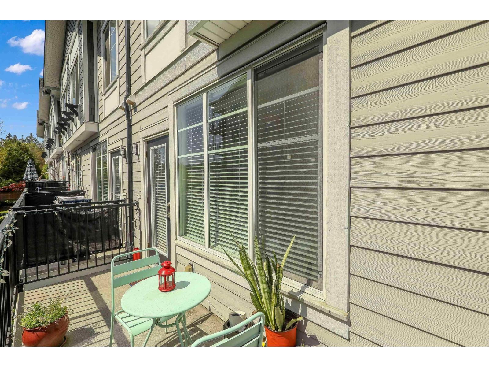 24 14499 64 Avenue Property Photo 31