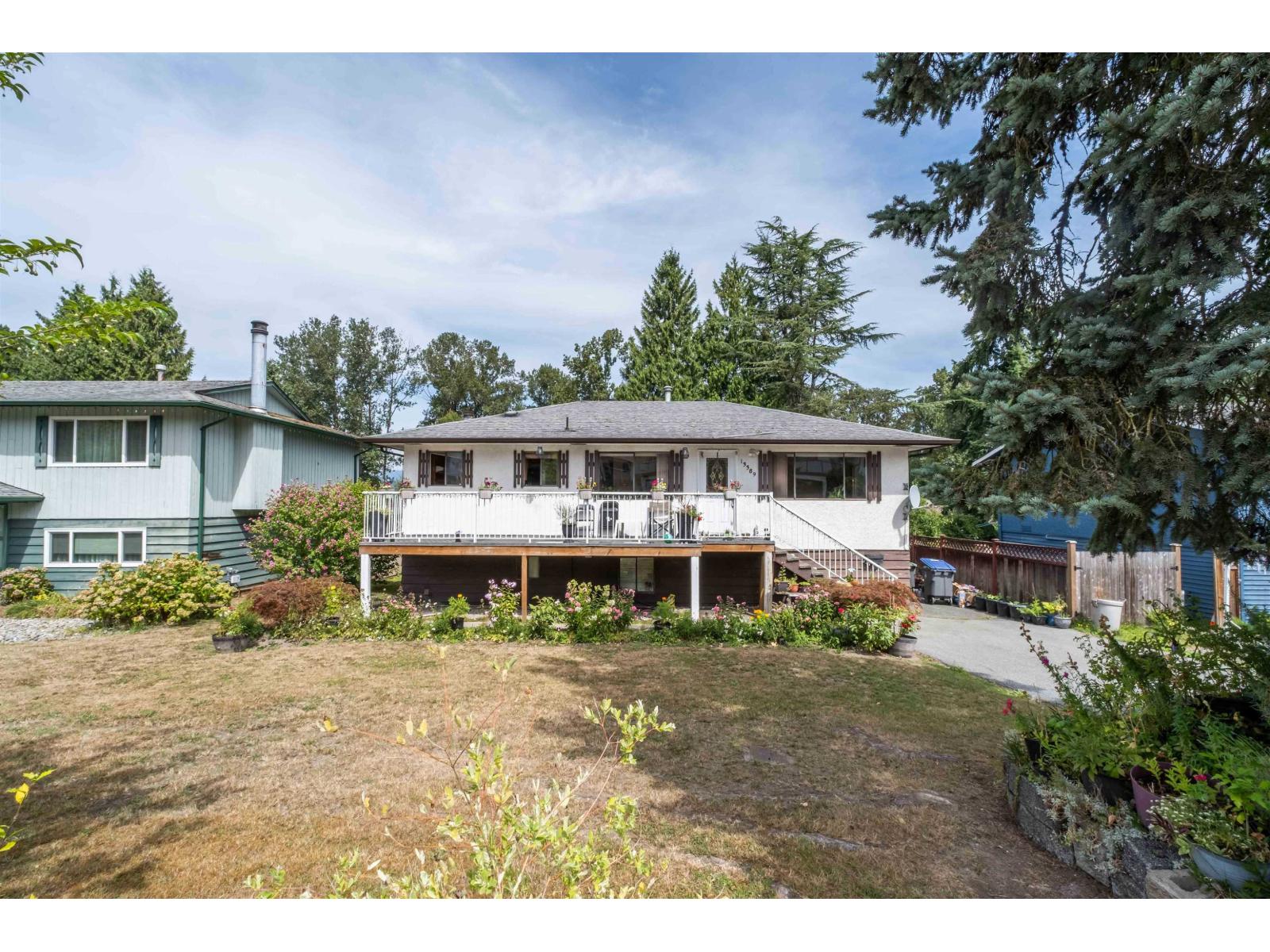 13389 Crestview Drive Property Photo 1