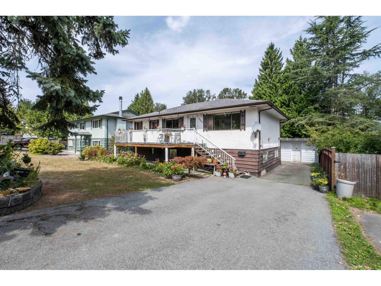 13389 Crestview Drive Property Photo 2