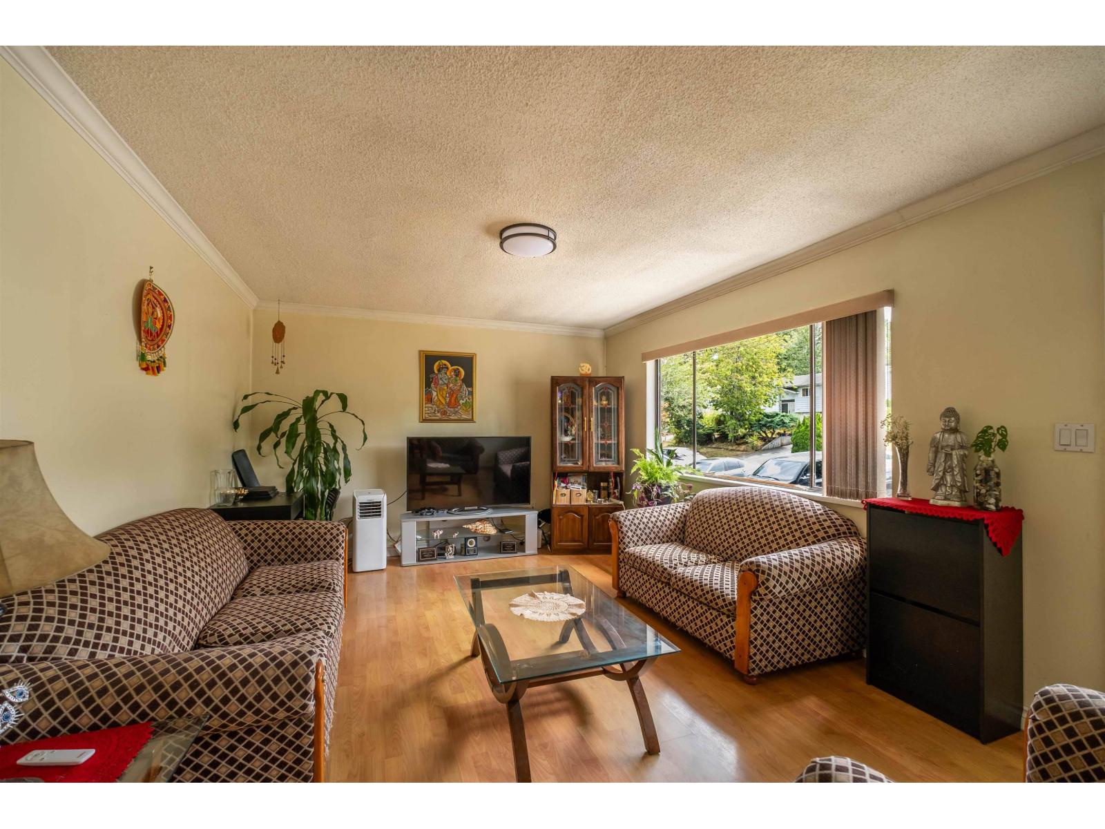 13389 Crestview Drive Property Photo 3
