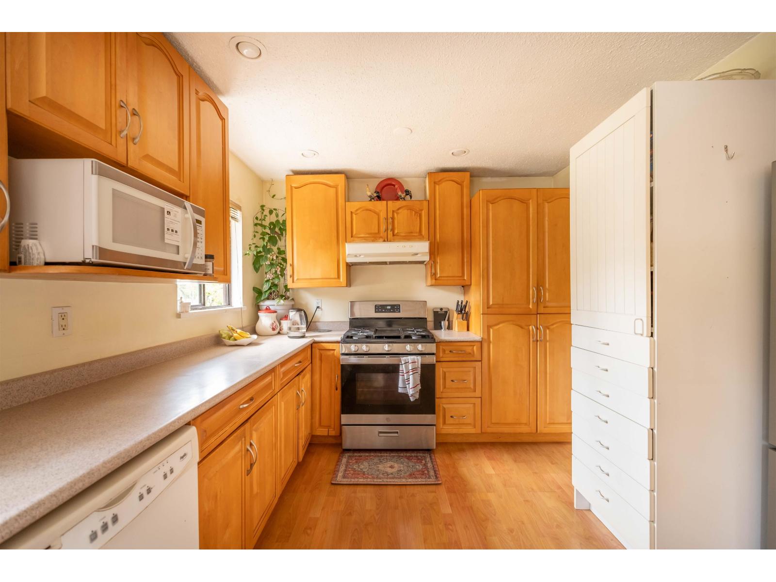 13389 Crestview Drive Property Photo 6