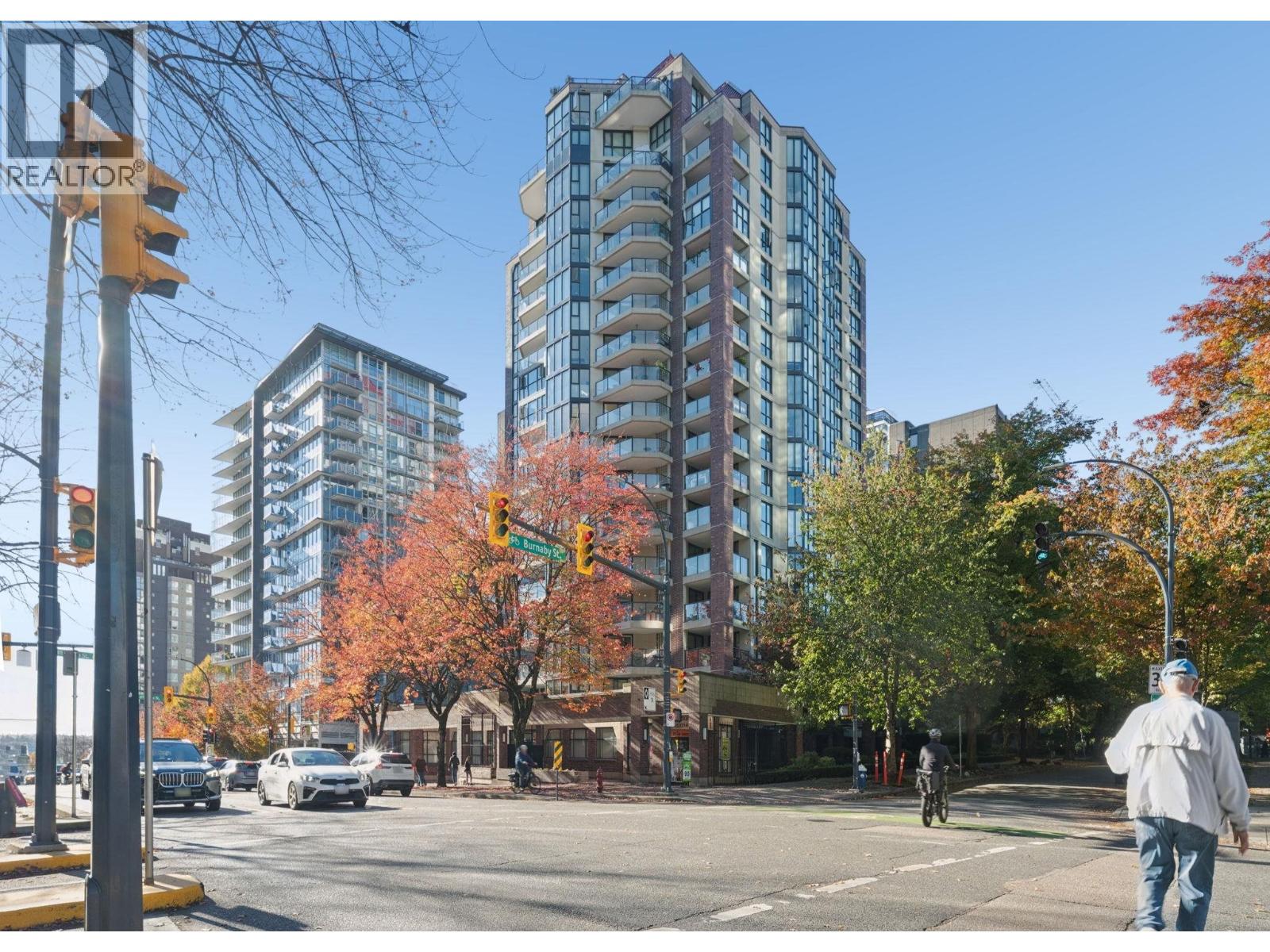 1403 1010 Burnaby Street Property Photo 1