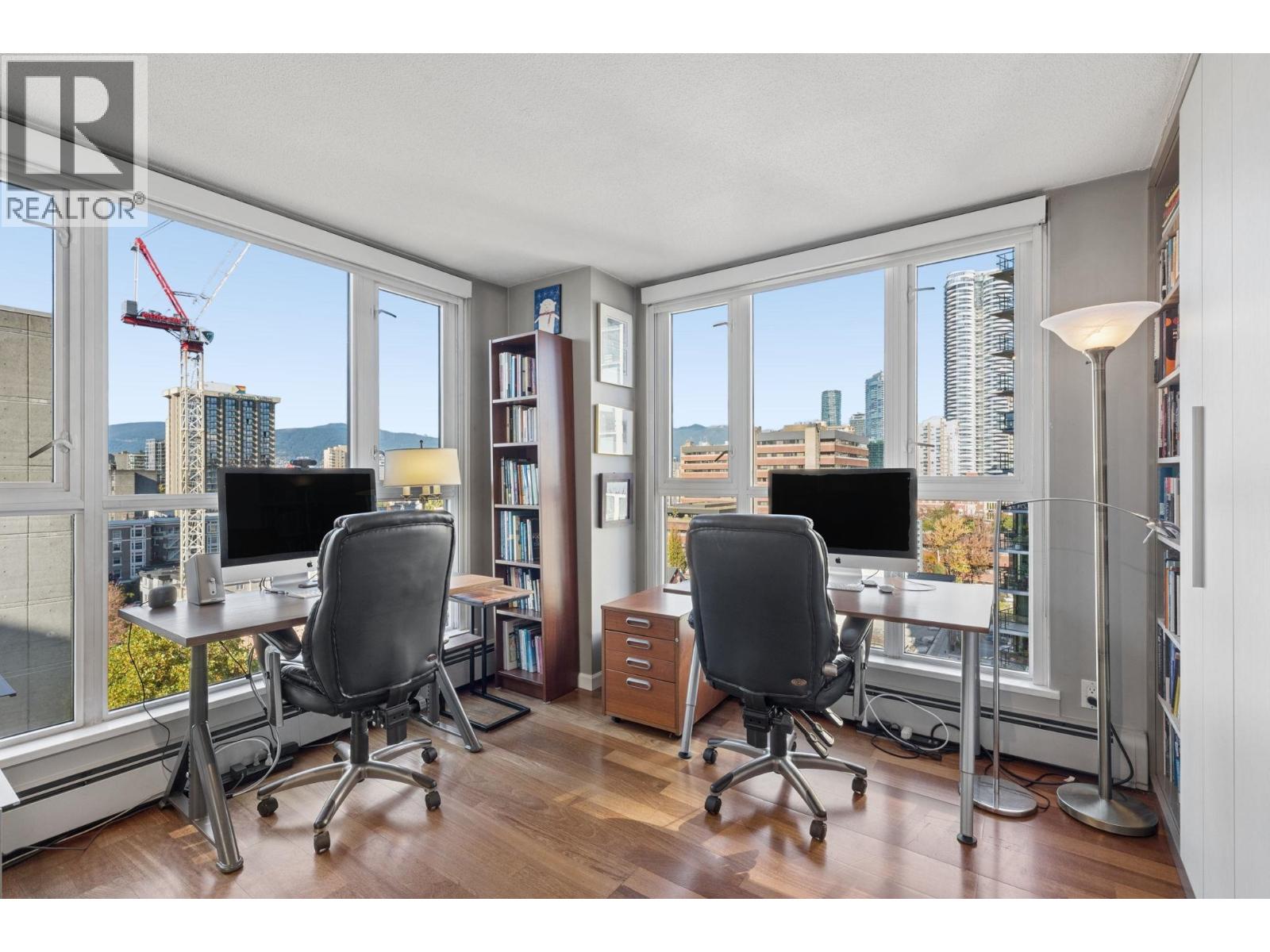 1403 1010 Burnaby Street Property Photo 14