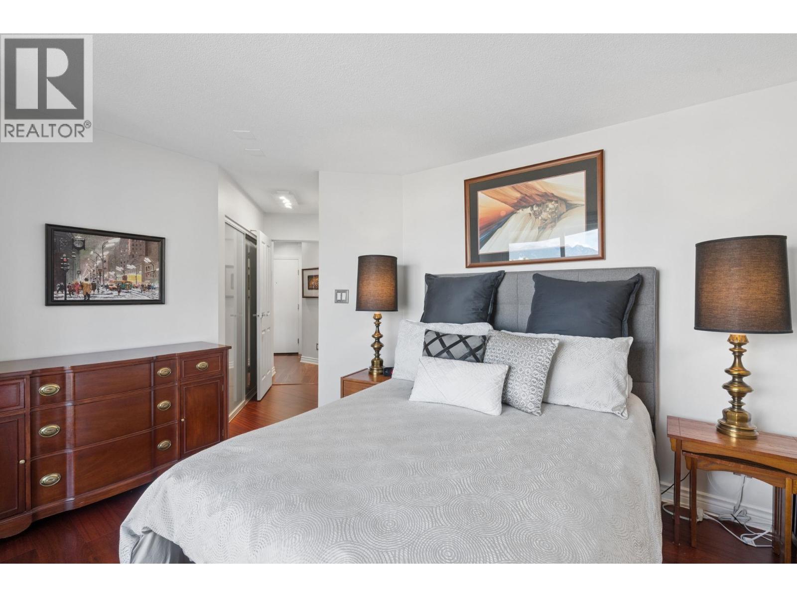 1403 1010 Burnaby Street Property Photo 16