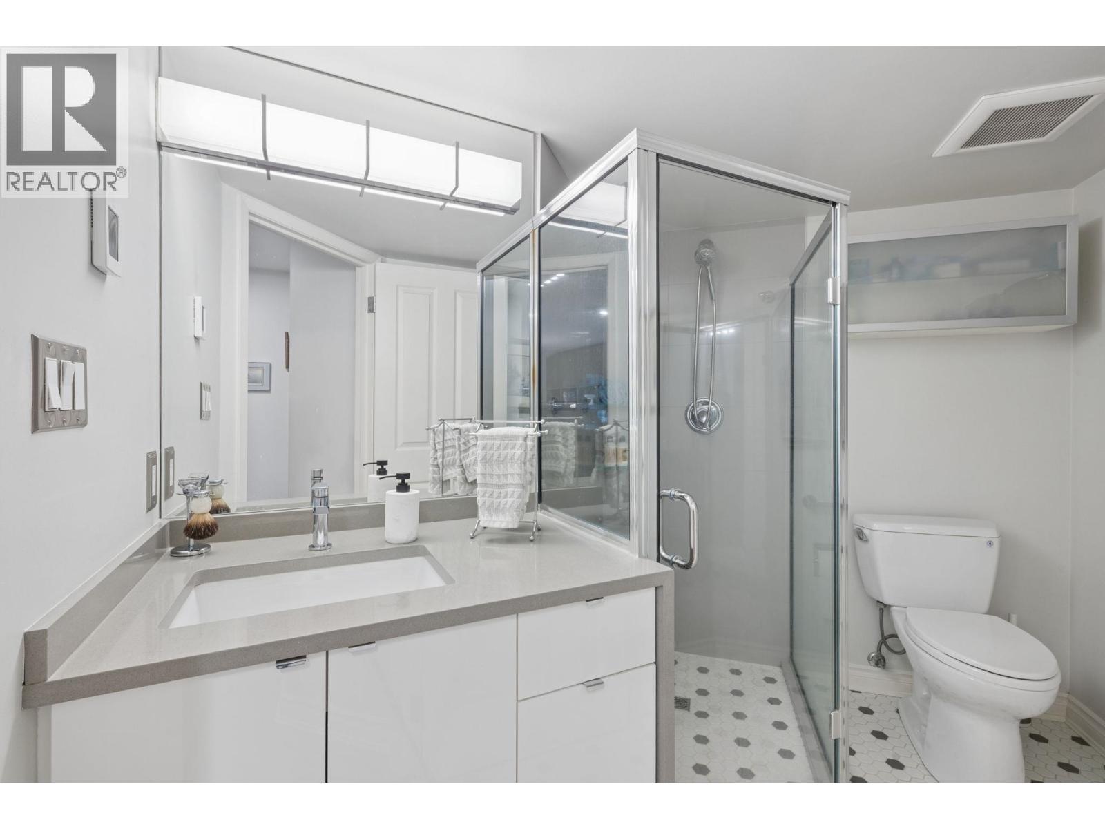 1403 1010 Burnaby Street Property Photo 20
