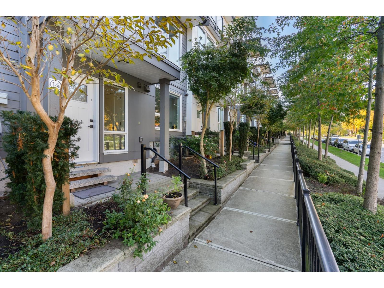 14 15030 28 Avenue Property Photo 1