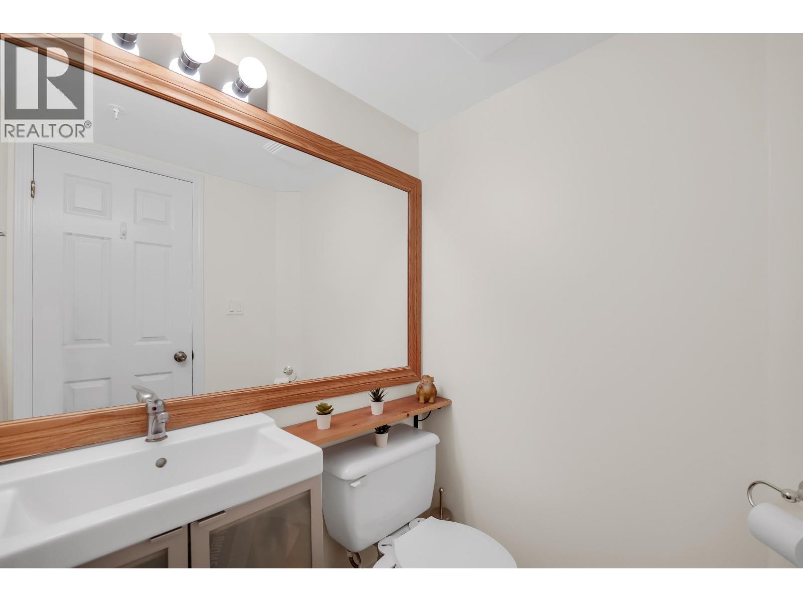 B307 40120 Willow Crescent Property Photo 6