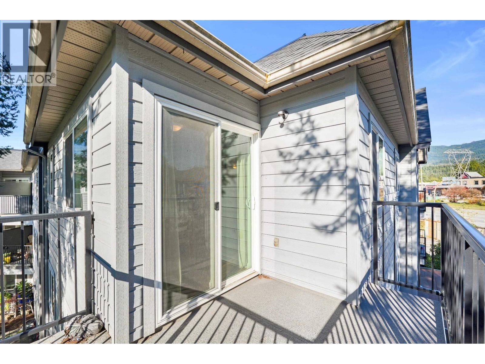 B307 40120 Willow Crescent Property Photo 16