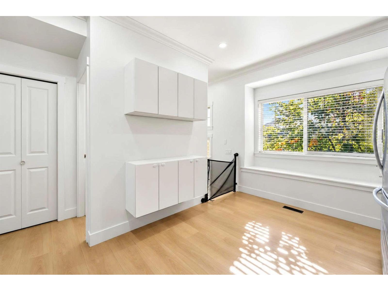 18 19097 64 Avenue Property Photo 5