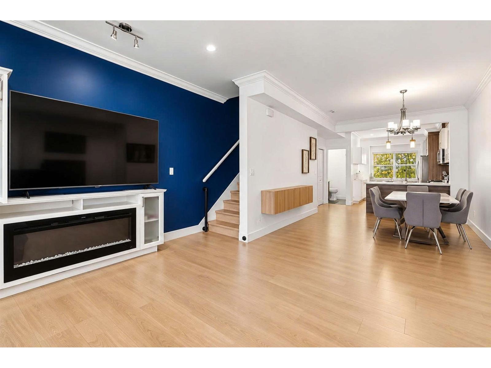 18 19097 64 Avenue Property Photo 7