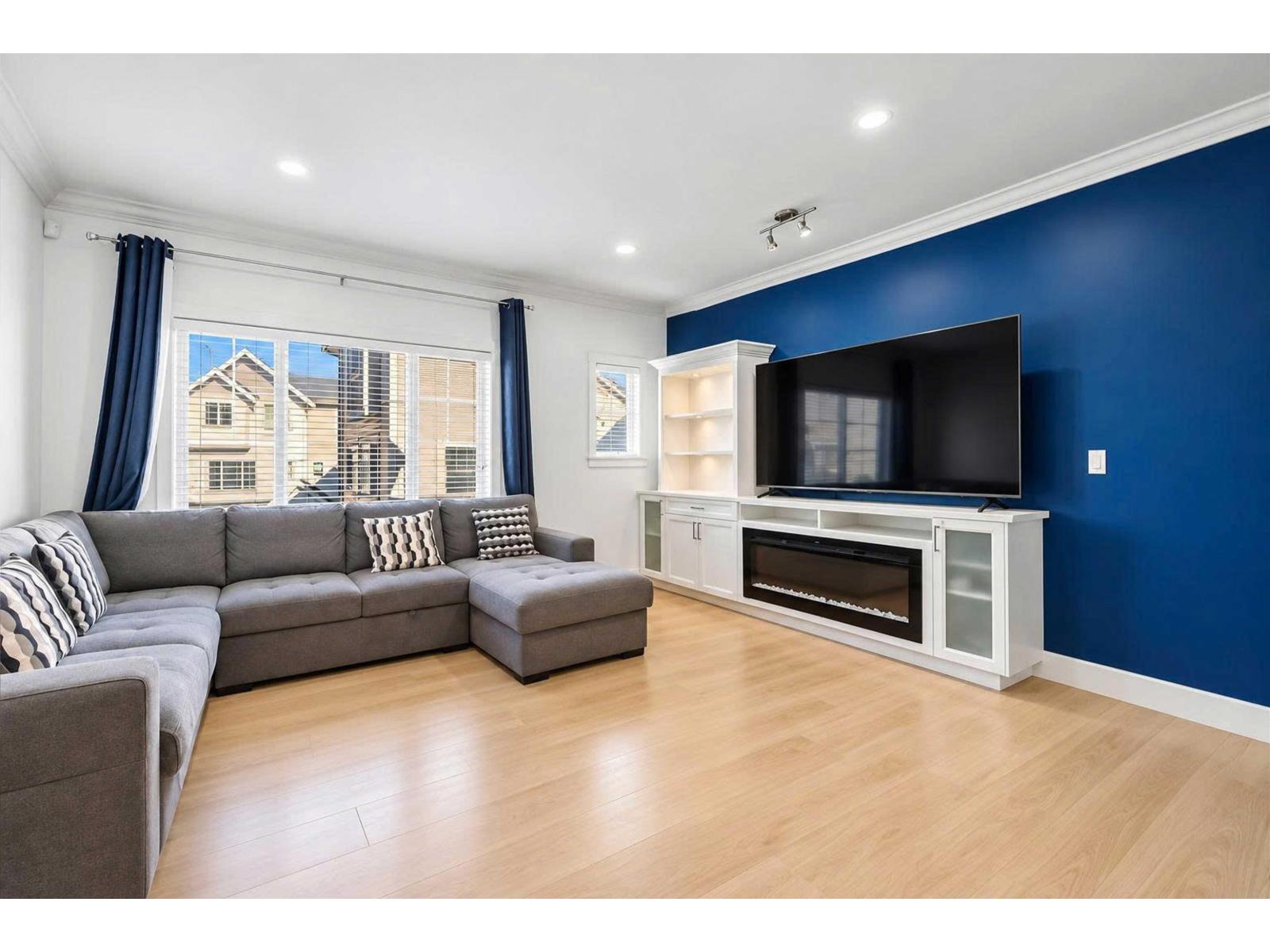 18 19097 64 Avenue Property Photo 10