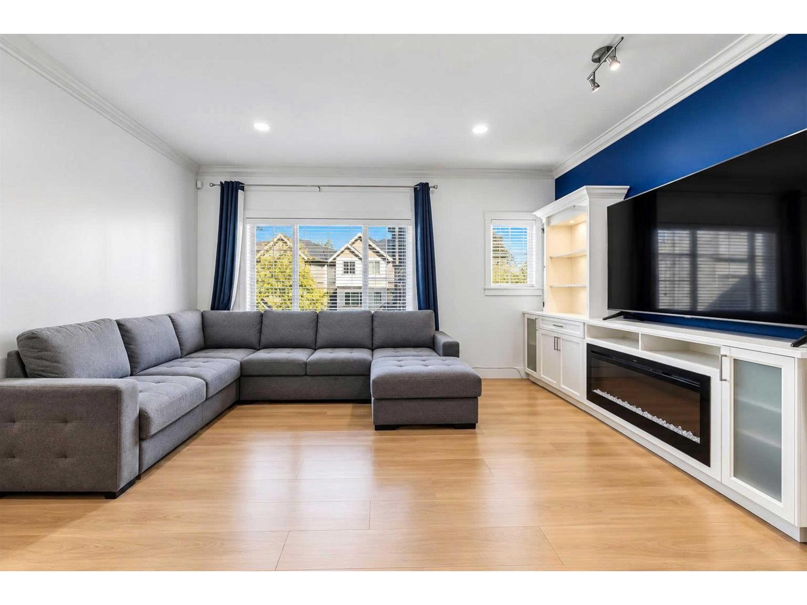 18 19097 64 Avenue Property Photo 11
