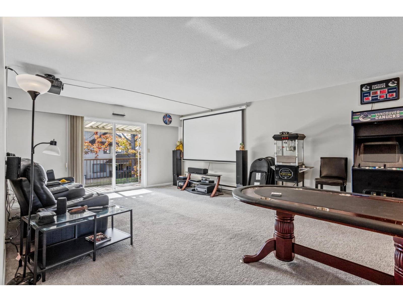 46 6467 197 Street Property Photo 4