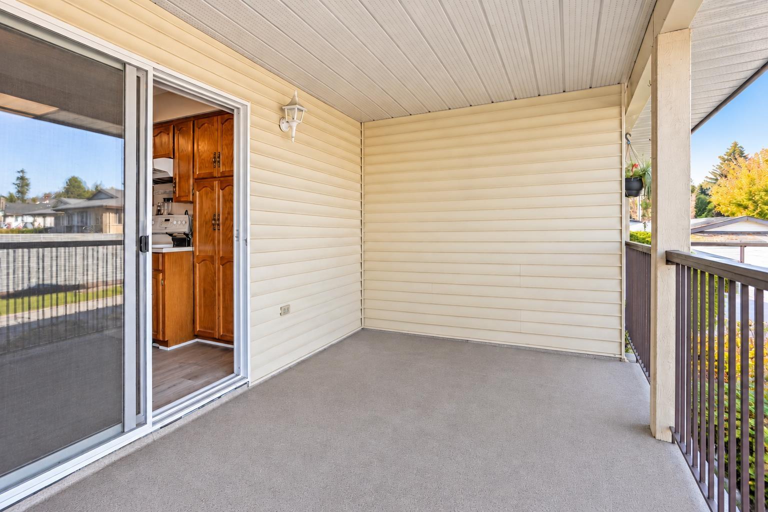 46 6467 197 Street Property Photo 17
