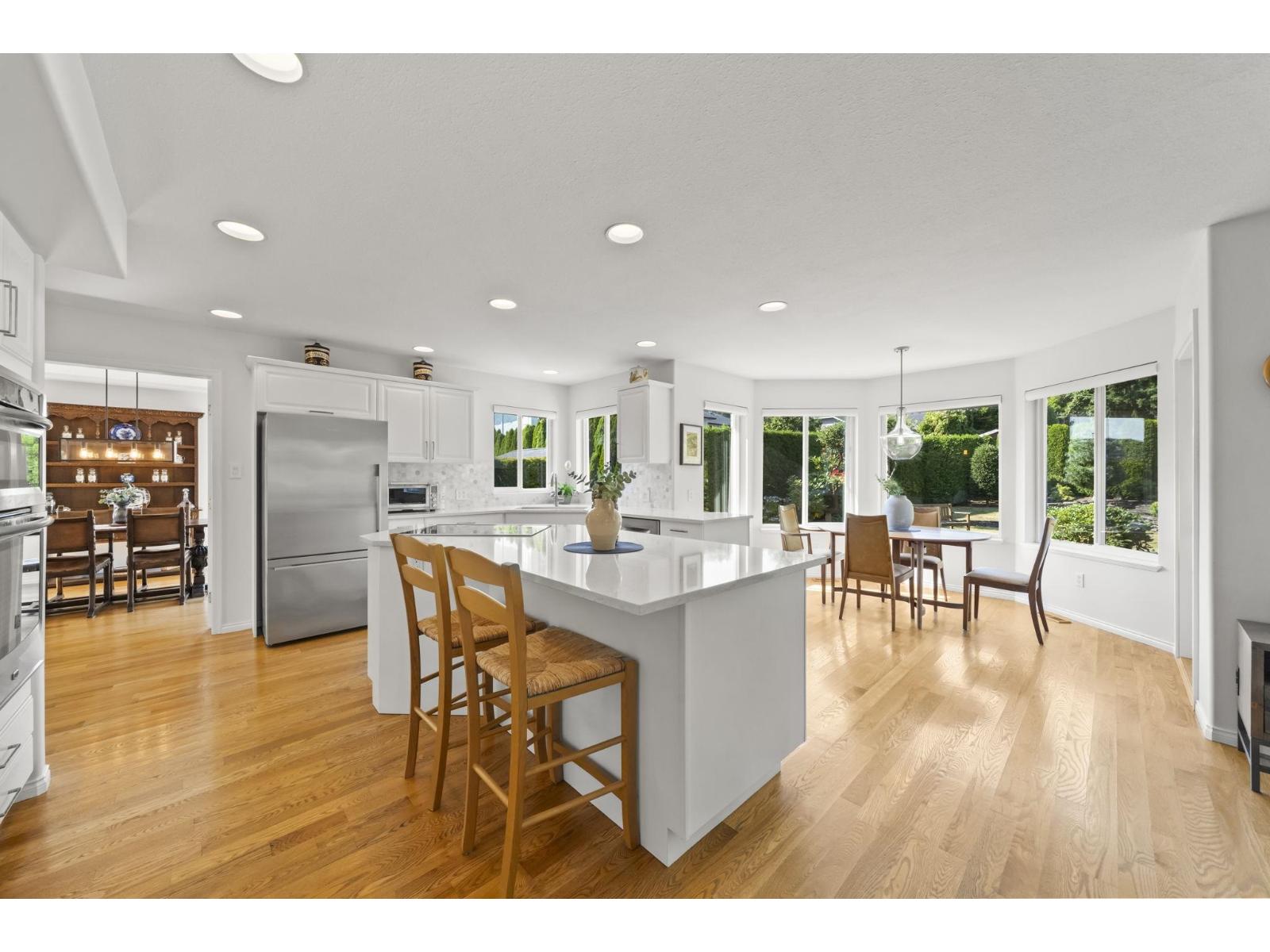 13473 14 Avenue Property Photo 10