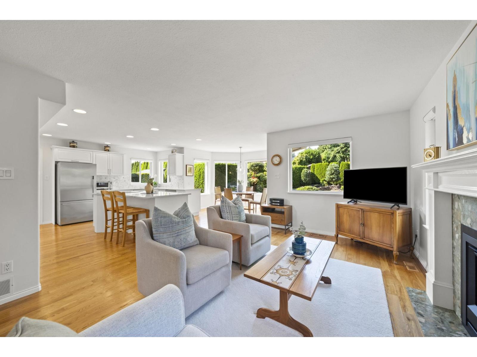 13473 14 Avenue Property Photo 14