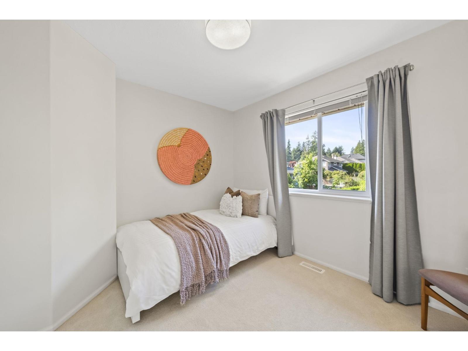 13473 14 Avenue Property Photo 24