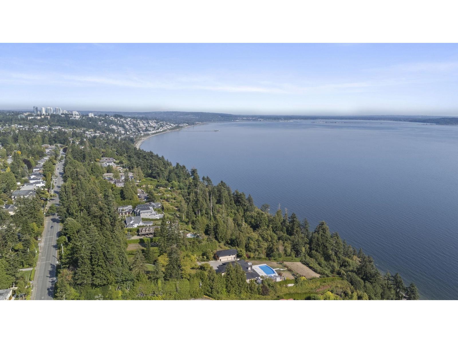 13473 14 Avenue Property Photo 32