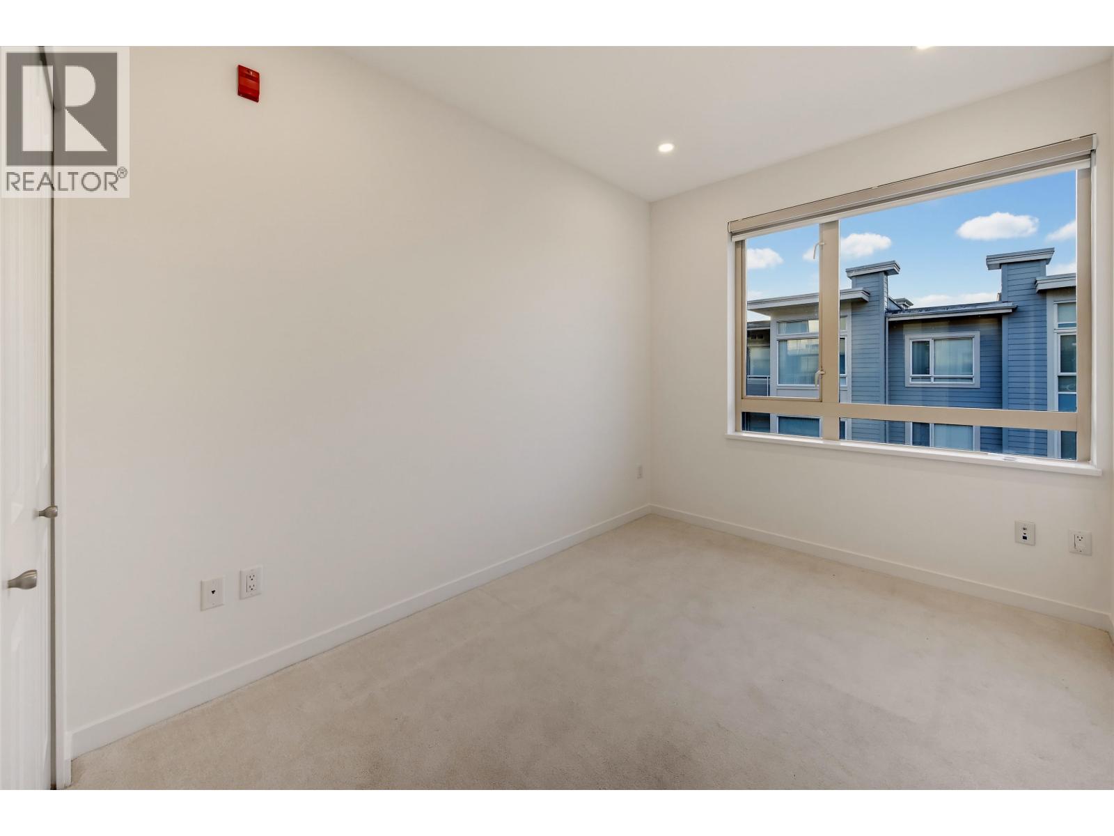 411 119 W 22nd Street Property Photo 29
