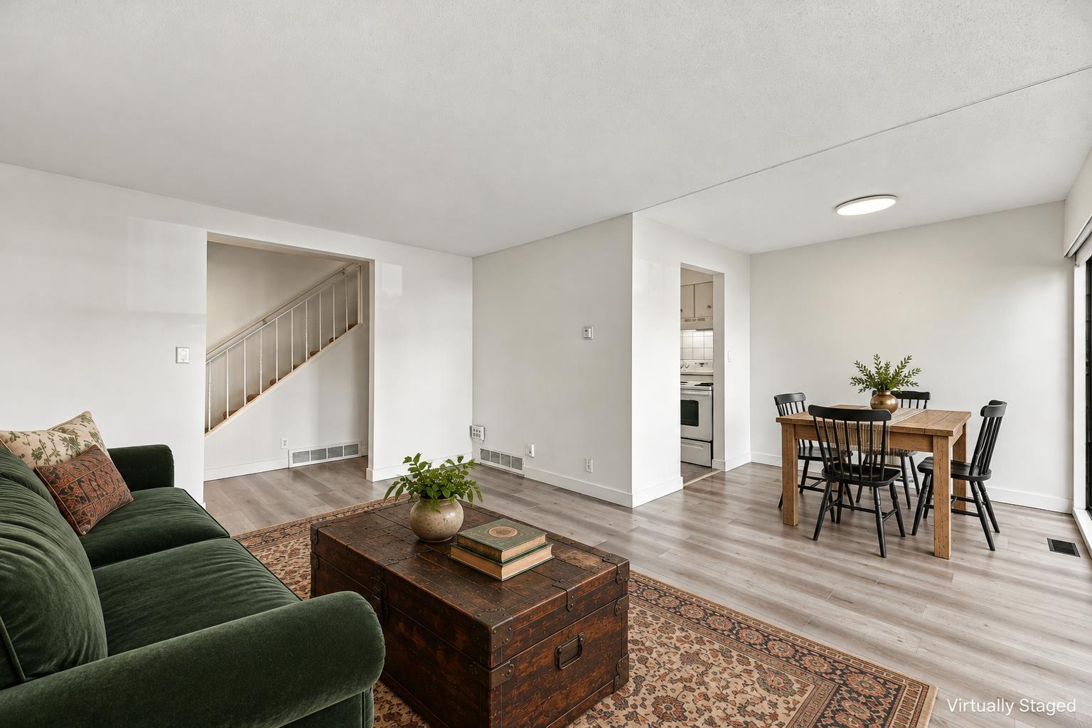 36 10565 153 Street Property Photo 7