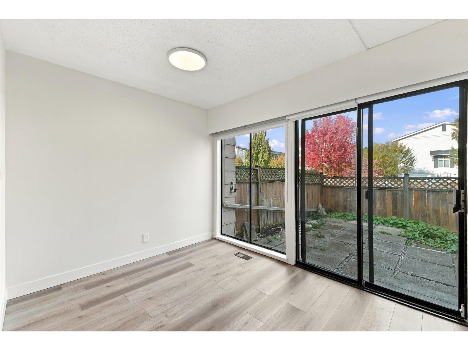 36 10565 153 Street Property Photo 12