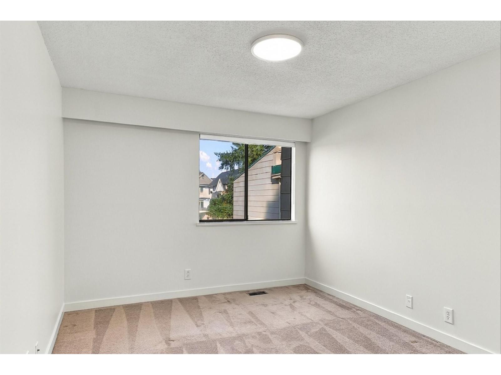 36 10565 153 Street Property Photo 20
